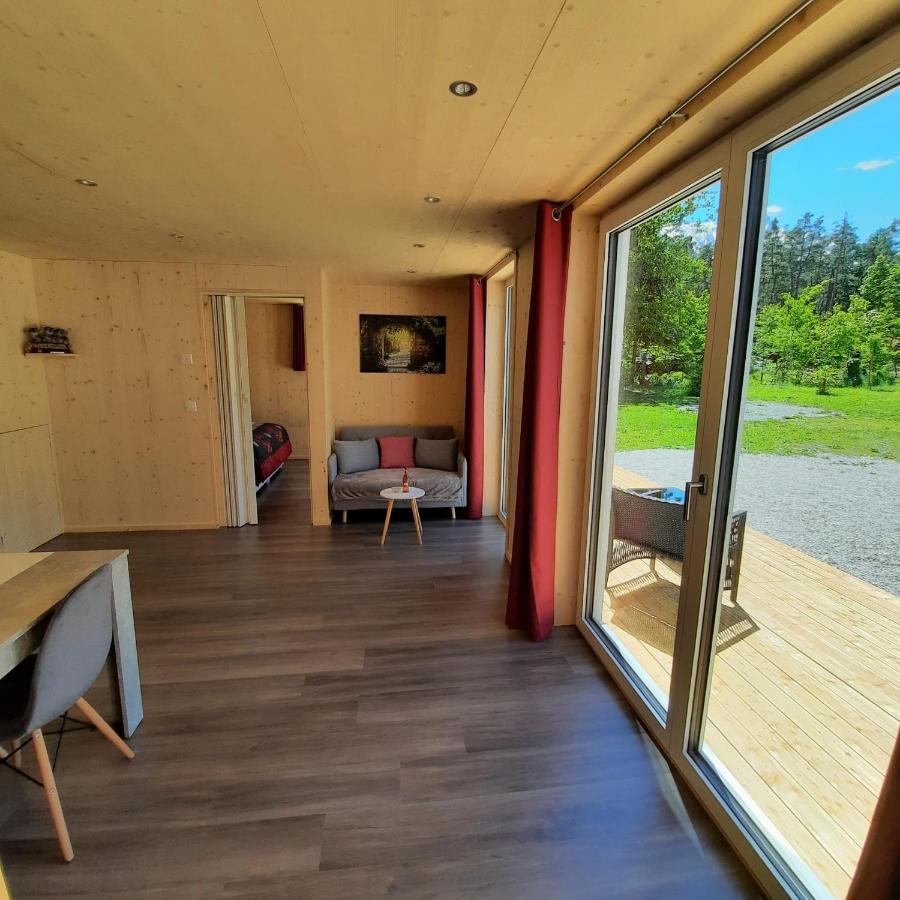 Aktien 11 / A=obere Wohnung / B=untere Wohnung Sils im Domleschg Exterior foto